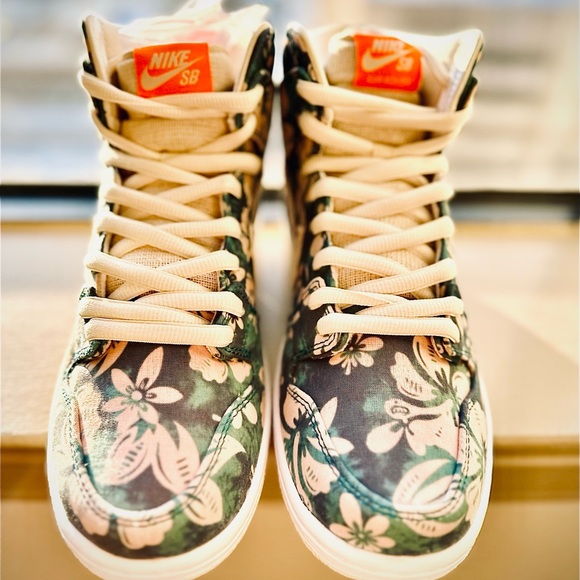 Men’s Nike SB Dunk High “Hawaii” Deadstock - Picture 3 of 5